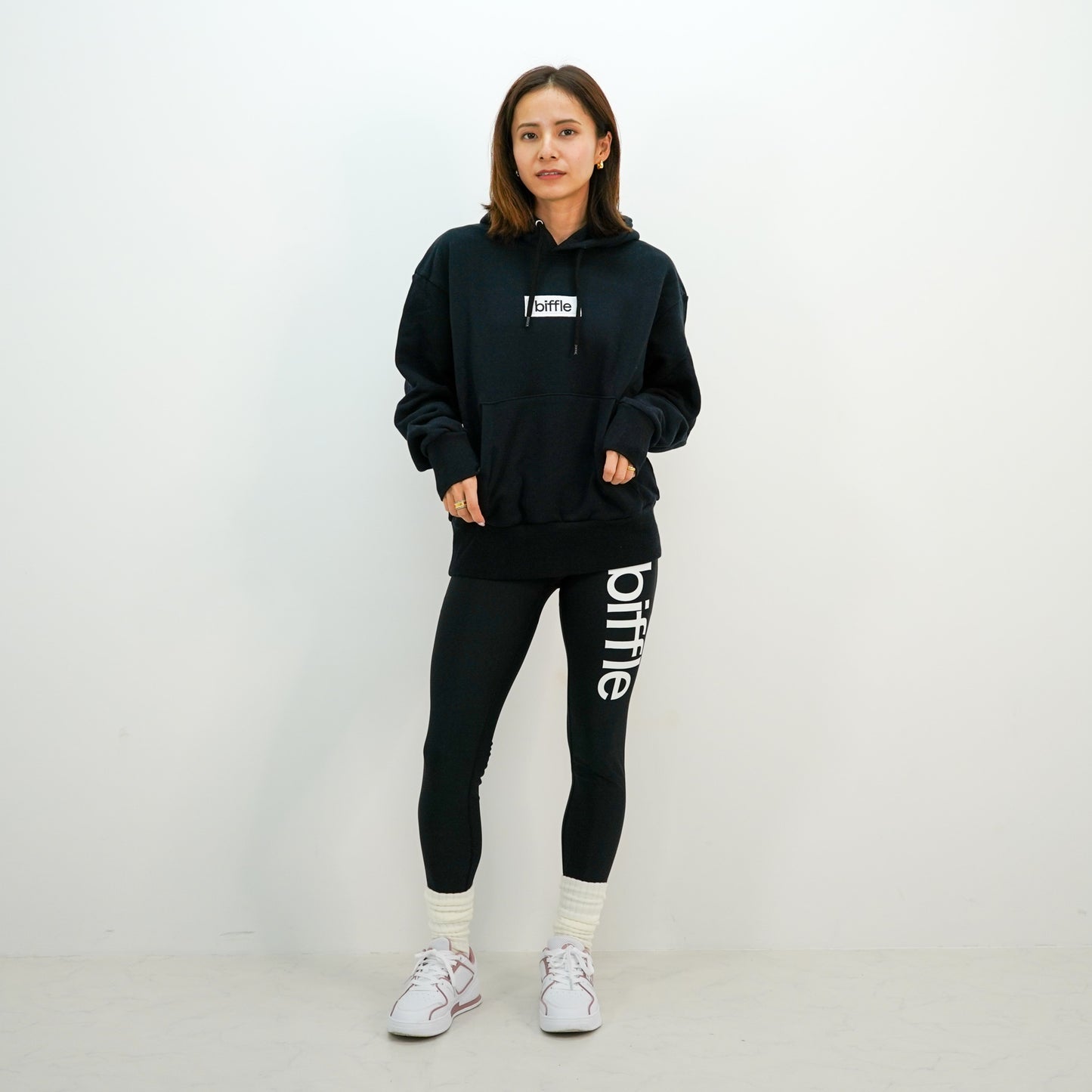 by U (Special "DONUTS" BOX) / Logo Leggings