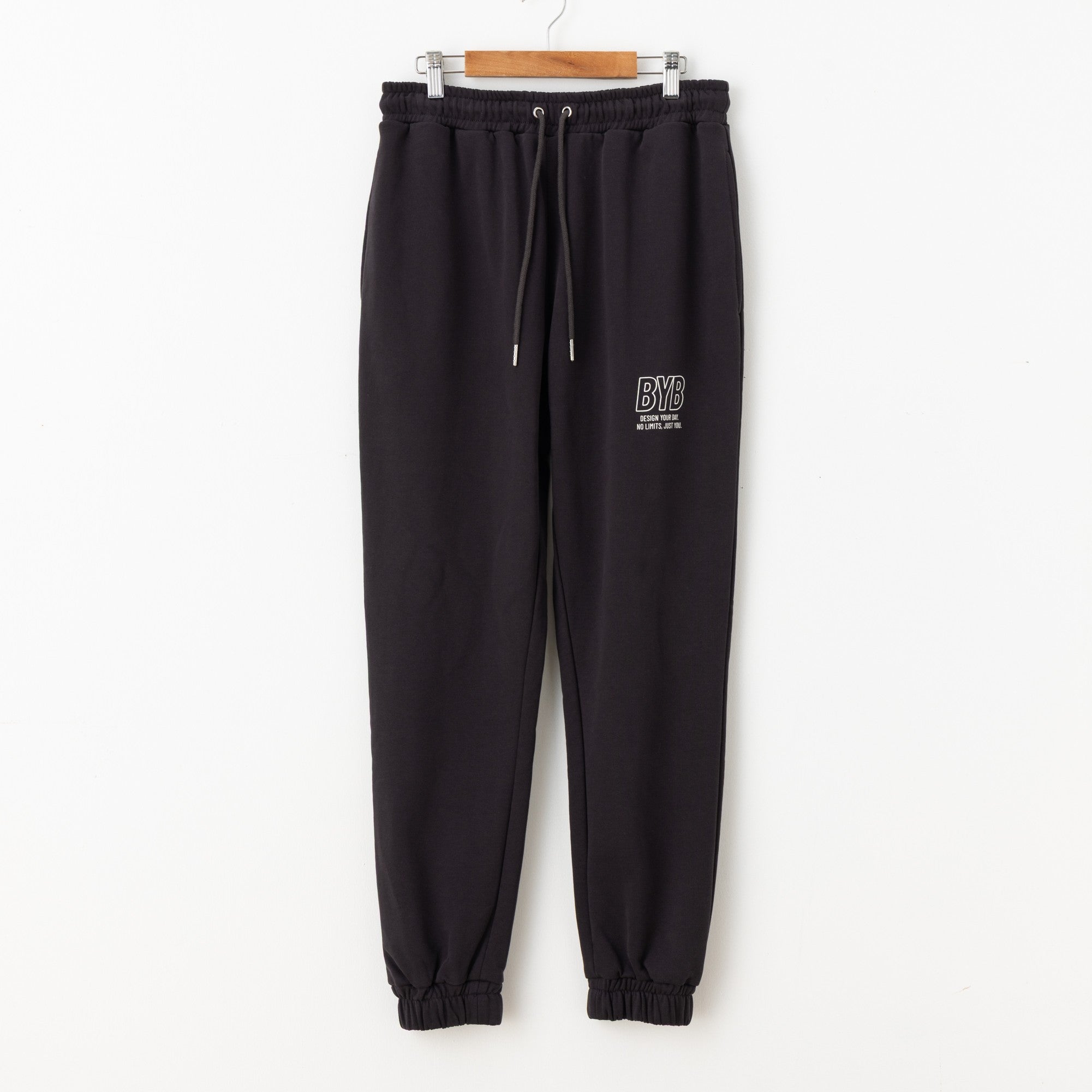 byb WYE Jogger Pants